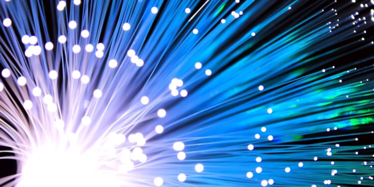 Entenda a Internet Fibra Ótica
