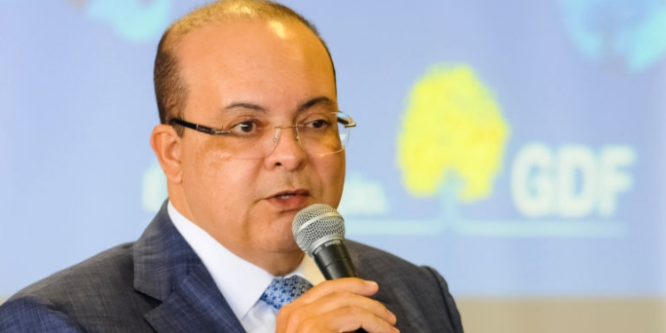 Ibaneis anuncia vacinação contra Covid para pessoas com 25 anos ou mais
