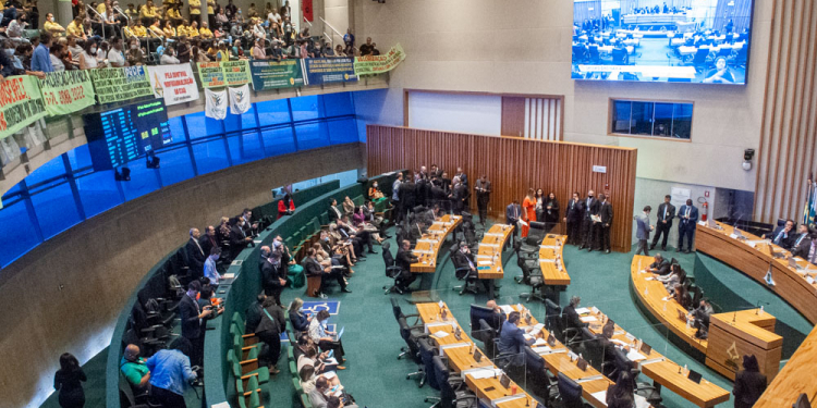 CLDF aprova Lei de Diretrizes Orçamentárias de 2023 com orçamento estimado de R$ 53 bilhões