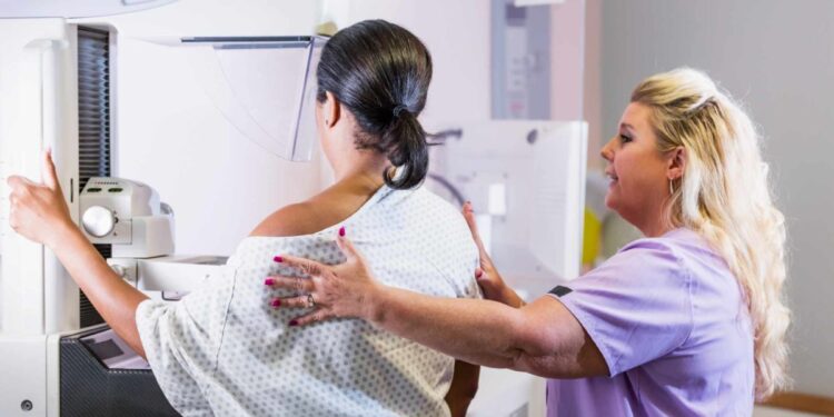 faltar-a-primeira-mamografia-aumenta-risco-de-morte-por-cancer-de-mama