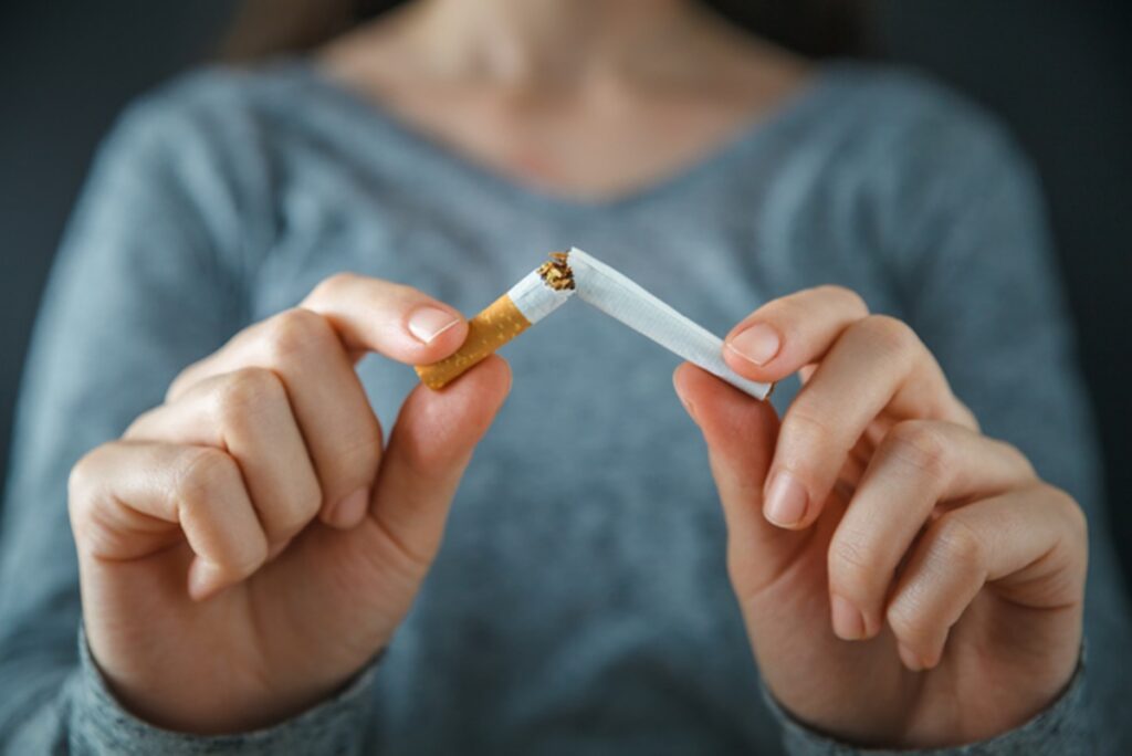 o-que-acontece-com-o-corpo-de-quem-para-de-fumar,-segundo-medicos