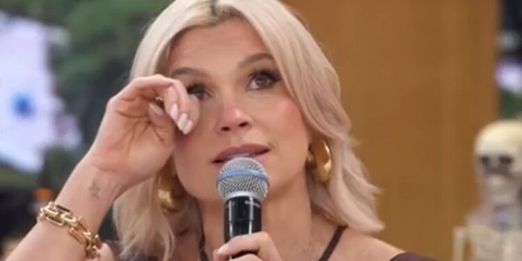video:-flavia-alessandra-chora-ao-vivo-apos-surpresa-inesperada