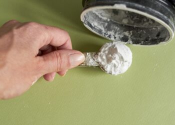 3-beneficios-da-creatina-para-quem-nao-treina,-segundo-nutricionista