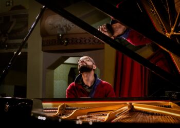 3-atos-de-moises:-filme-conta-historia-inspiradora-de-pianista-mineiro