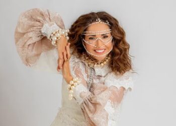 daniela-mercury-reforca-arte-politica-em-versao-de-luxo-de-cirandaia
