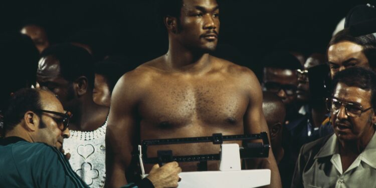 george-foreman:-conheca-a-historia-da-lenda-do-boxe-que-inspirou filme