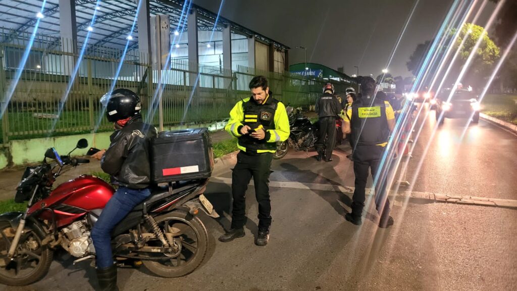 detran-df-flagra-17-motociclistas-nao-habilitados-e-um-alcoolizado-na-ceilandia