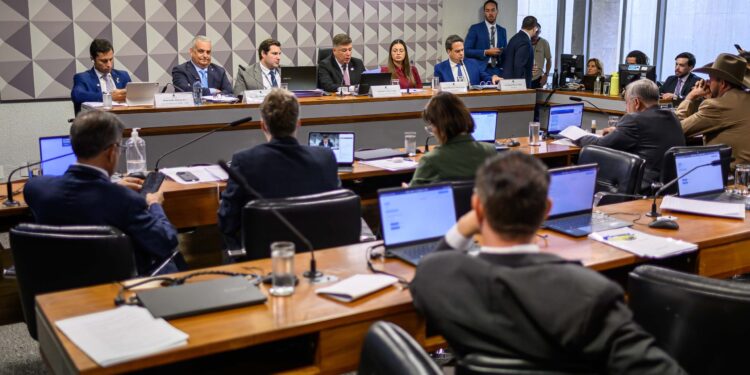 cpmi-do-inss-ouve-paulo-camisotti-e-vota-quebra-de-sigilo-de-lulinha.-siga