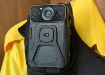 agentes-de-transito-do-detran-df recebem cameras-corporais 