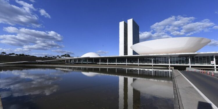 camara-homenageia-abrafarma-por-35-anos-de-legados-para-a-saude