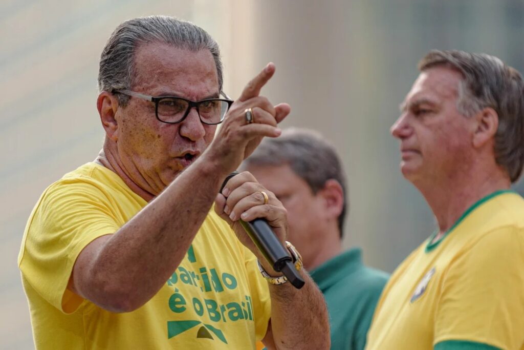 malafaia-defende-lider-do-pl-e-ataca-dino:-“comunista-do-pior-ramo”