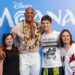 atores-com-sindrome-de-down-conhecem-the-rock-apos-campanha-nas-redes