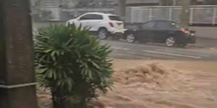 rs:-numero-de-pessoas-fora-de-casa-sobe-para-1,8-mil-apos-temporais