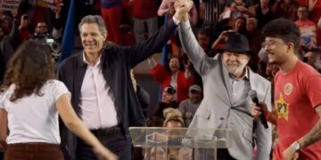 com-lula,-pt-oficializa-candidatura-de-haddad-ao-governo-de-sp