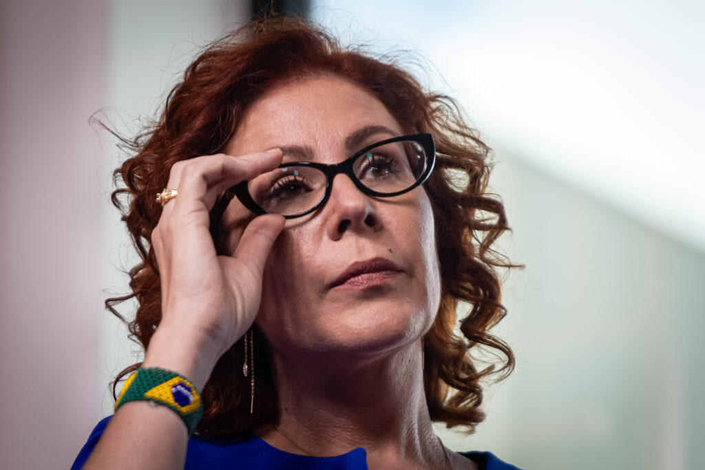 impedida-de-concorrer-as-eleicoes,-zambelli-revela-pedido-a-mae