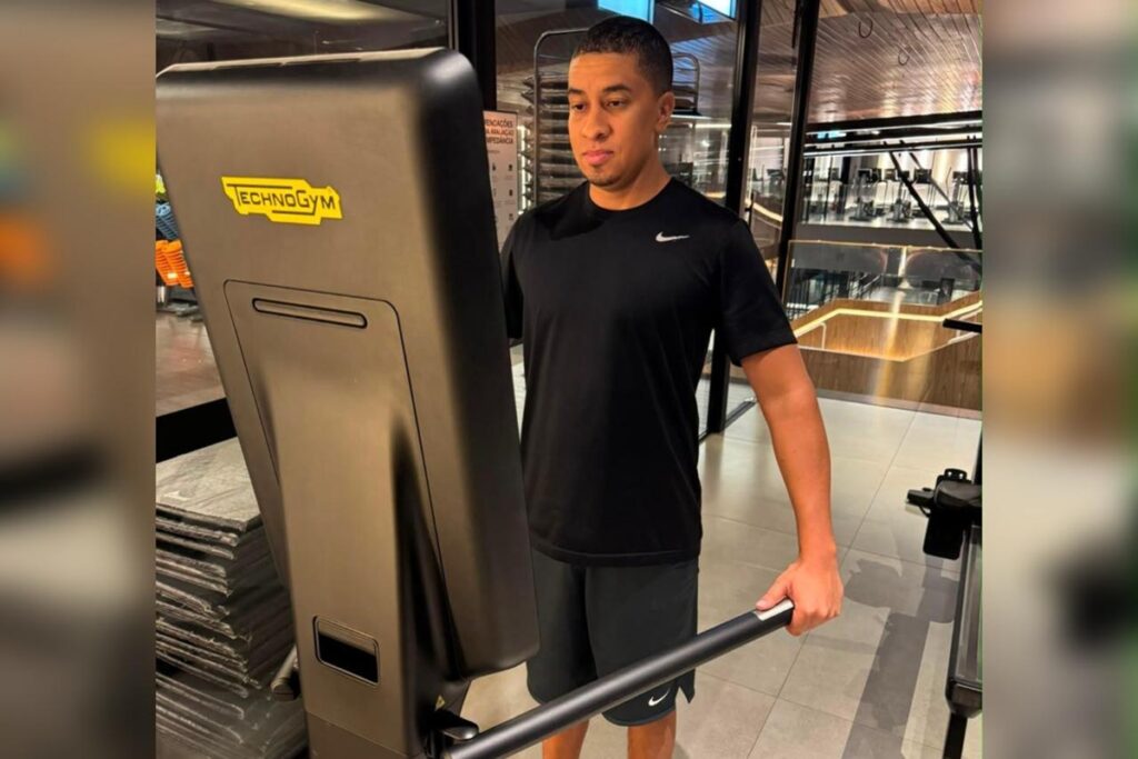 dor-no-quadril-durante-treino-levou-homem-a-descobrir-doenca-rara