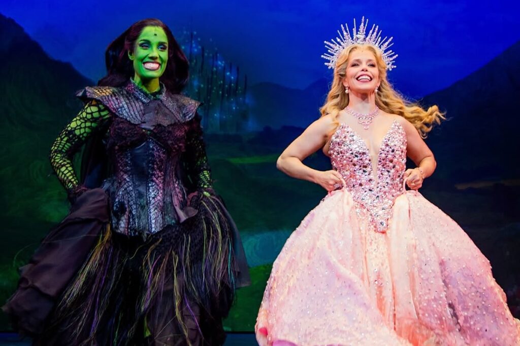 publico-critica-wicked-por-manter-sessao-em-meio-a-ventania-de-100km/h