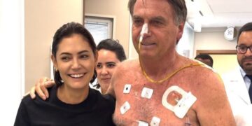 ao-stf,-bolsonaro-pede-que-irma-de-michelle-cuide-de-filha-do-casal