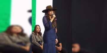 filha-de-clezao,-morto-na-papuda,-quer-ver-bolsonaro-na-domiciliar