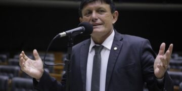 pl-oficializa-candidatura-de-eder-mauro-ao-senado-pelo-para