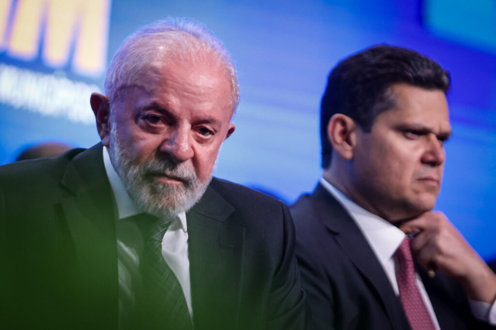 governo-espera-reaproximacao-de-lula-e-alcolumbre-para-destravar-pauta