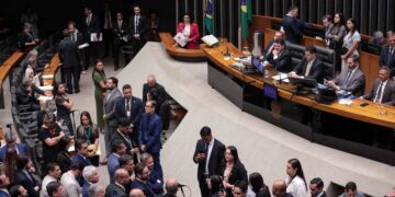 empoderado-por-emendas,-congresso-se-engaja-menos-com-presidenciaveis