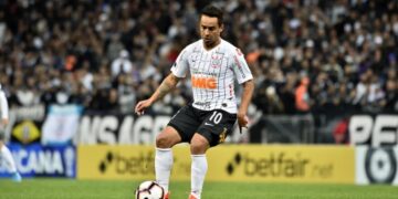 ex-jogador-jadson-e-solto-menos-de-24h-apos-ser-preso-no-parana