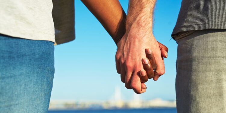 mesmo-em-relacionamentos-fechados,-e-importante-fazer-exames-de-ists