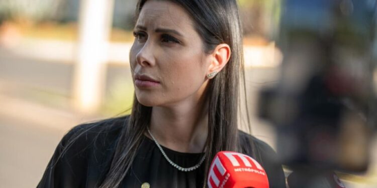patrimonio-de-carol-de-toni-dobra-em-4-anos-e-atinge-r$-1,4-milhao