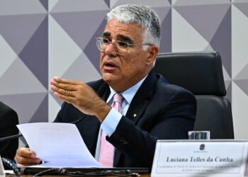 vice-de-zema,-eduardo-girao-se-licencia-do-senado-por-121-dias