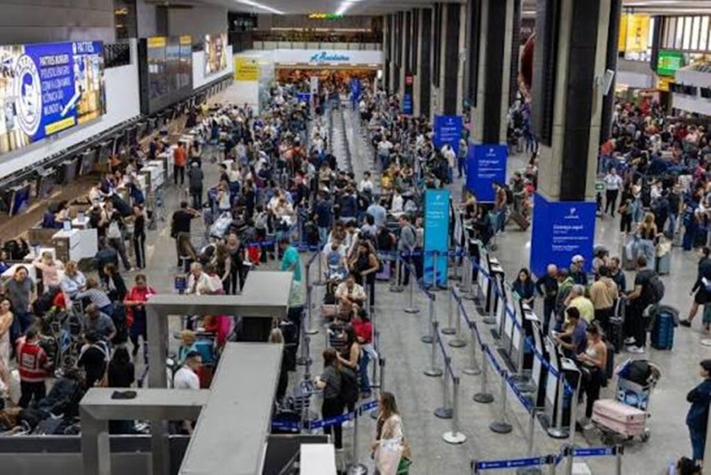 familia-recebera-r$-20-mil-de-indenizacao-por-atraso-de-14h-em-voo