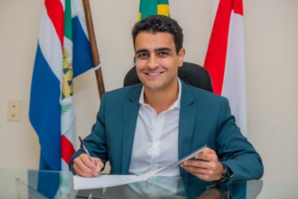 jhc-encerra-suspense-e-decide-se-candidatar-ao-governo-de-alagoas