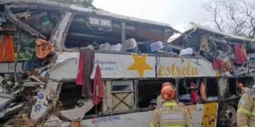 gravida-e-menina-de-7-anos-estao-entre-mortos-em-acidente-no-rio