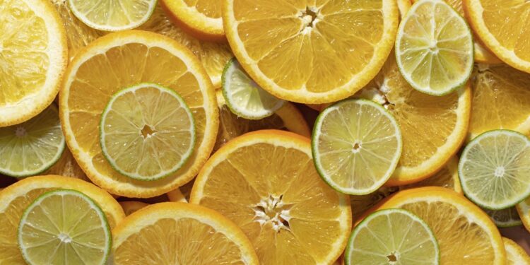 molecula-de-frutas-citricas-reduz-sinais-de-envelhecimento-do-figado