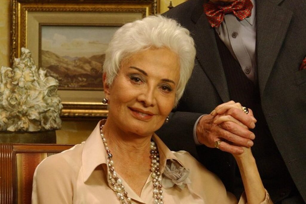 fotos:-relembre-os-personagens-de-gloria-menezes-ao-longo-das-decadas