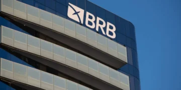 celina-leao-traca-estrategia-para-recuperacao-do-brb-em-plano-de-governo