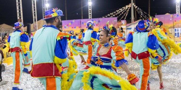 rastape-faz-show-em-taguatinga-no-concurso-de-quadrilhas-do-sesi-df