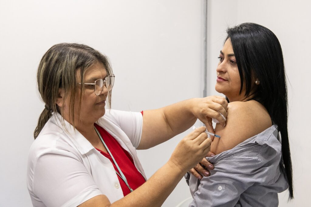 campanha-de-multivacinacao-no-jk-shopping-oferece-vacinas-para-todas-as-idades