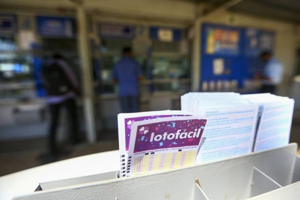 confira-o-resultado-da-lotofacil-3768,-sorteada-hoje-(21/8)