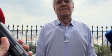 no-rj,-caiado-usa-colete-a-prova-de-bala-e-critica-cameras-corporais-em-pms