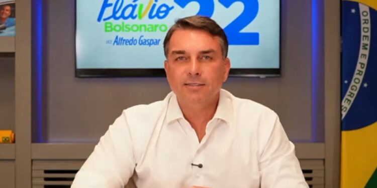 “tem-o-mesmo-dna-de-lula”,-diz-flavio-sobre-lulinha-em-caso-do-inss