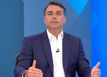 no-jn,-flavio-bolsonaro-admite-que-vai-respeitar-o-resultado-das-eleicoes
