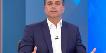 flavio-diz-que-lula-cometeu-“descortesia”-com-renata-vasconcellos-no-jn