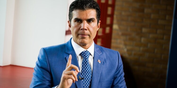 quaest:-helder-barbalho-lidera-ao-senado-no-para-com 23%