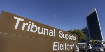 campanha-de-lula-pede-ao-tse-inelegibilidade-de-flavio-por-abuso-economico