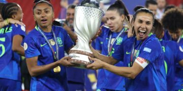 camara-aprova-fim-de-ferias-obrigatorias-durante-copa-feminina-de-2027