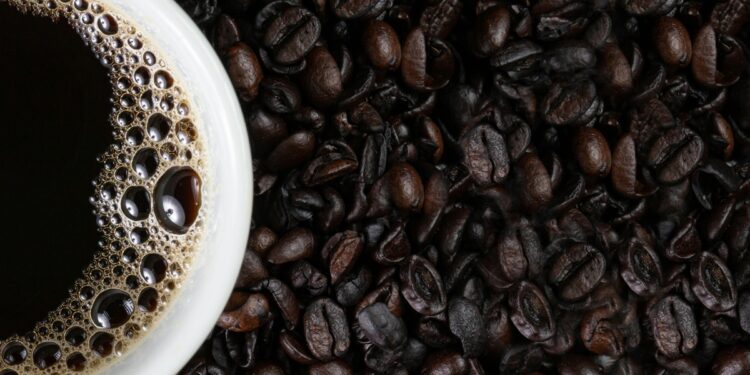 quem-bebe-cafe-tem-menos-gordura-e-mais-massa-muscular,-sugere-estudo