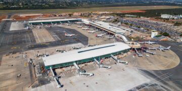 brasilia-air-show-leva-a-alerta-para-passageiros-com-voos-marcados-no-domingo