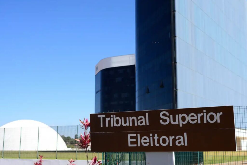 tse-aprova-seis-chapas-a-presidencia,-outras-sete-aguardam-analise