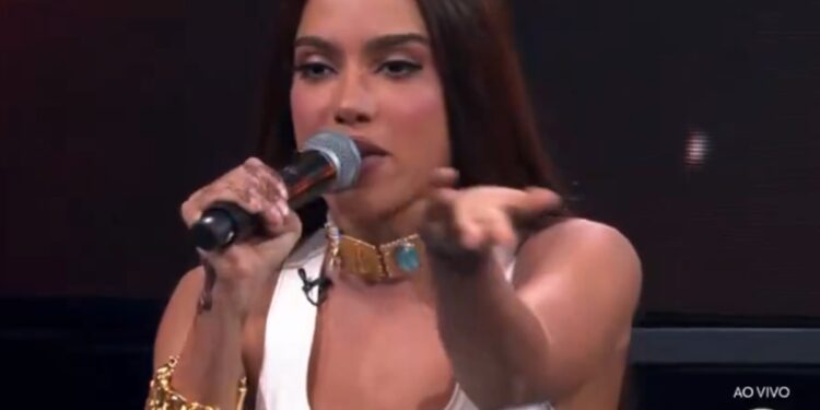 ausencia-de-anitta-em-reality-da-globo-revolta-a-web:-“cade-ela?”